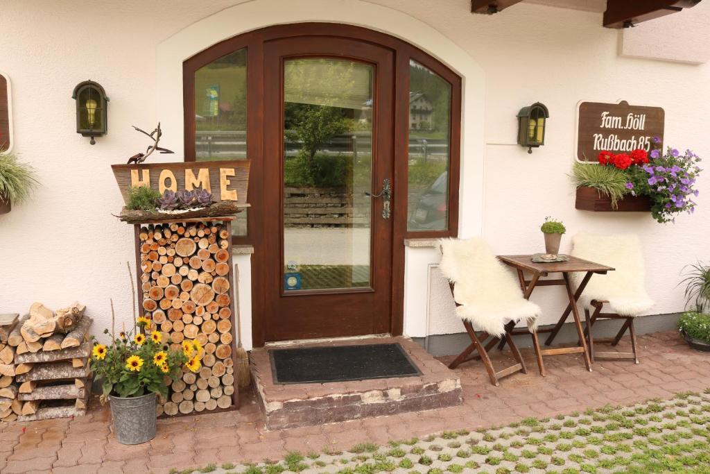 Ferienhaus Hoell Russbach am Pass Gschutt Bagian luar foto