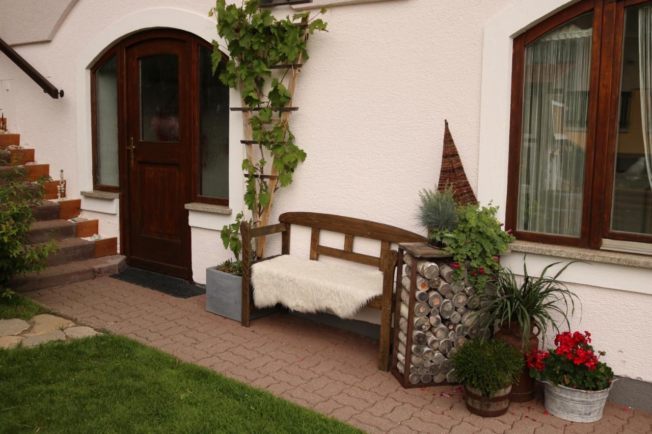 Ferienhaus Hoell Russbach am Pass Gschutt Bagian luar foto