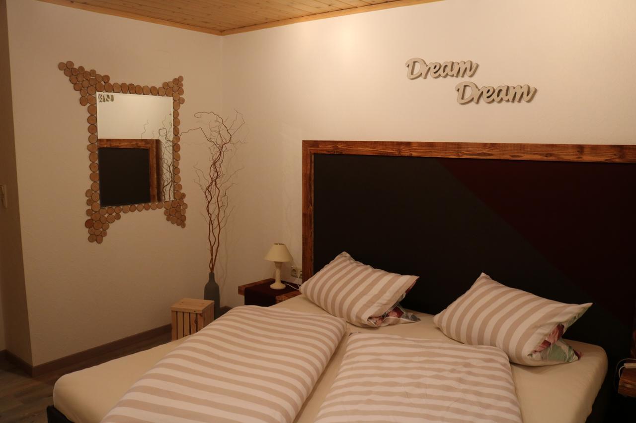 Ferienhaus Hoell Russbach am Pass Gschutt Bagian luar foto
