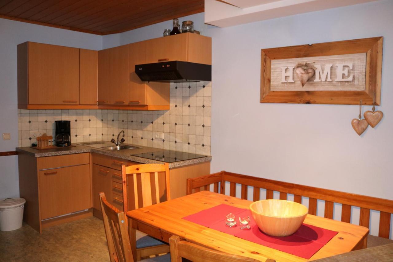Ferienhaus Hoell Russbach am Pass Gschutt Bagian luar foto